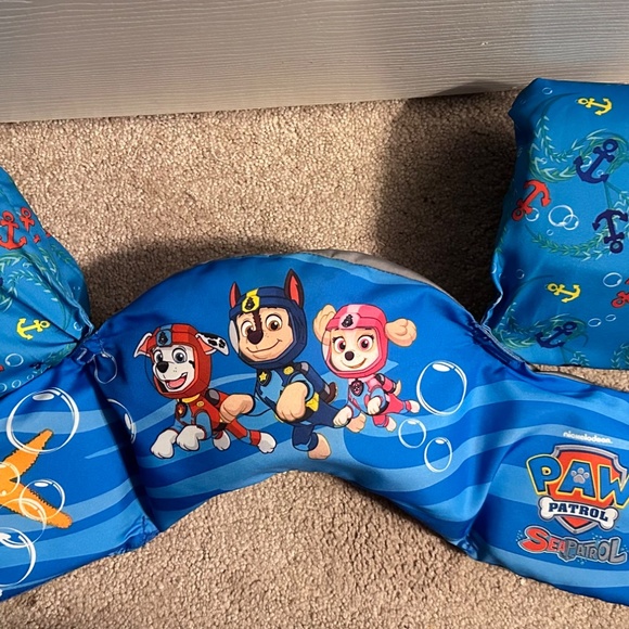 Paw Patrol Swim vest with arm floats - Picture 2 of 5